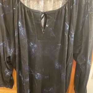 LulaRoe Debra Peasant Top